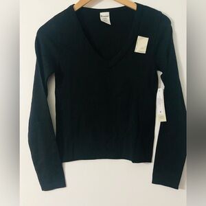 Women’s cropped top seamless ribbed V-neck long sleeves black. M